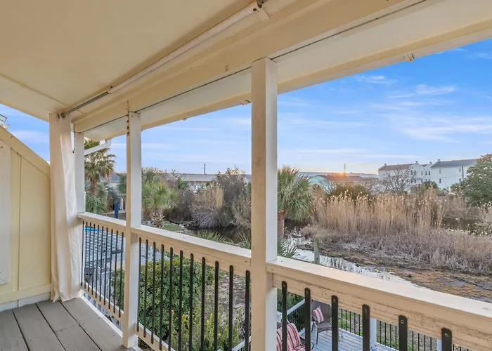 Searenity Awaits - 2-Bd, 2-Ba Coastal Escape! Pet Friendly!