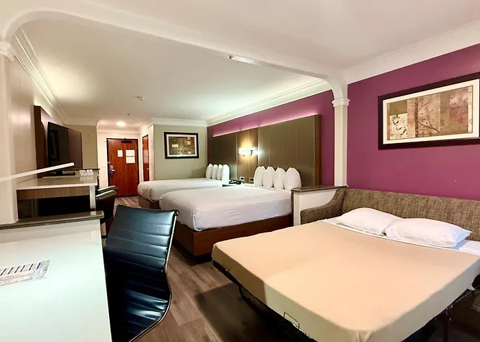 Best Western Plus Suites Hotel - LAX Airport LA Stadium